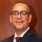 Roberto B&aacute;rcenas